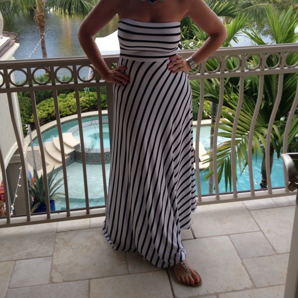 Bebe black & white striped strapless maxi dress